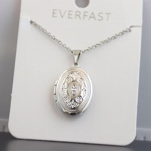 1 oval photo frame pendant necklace embossed flower locket necklace women men fashion souvenir jewelry photo box necklace