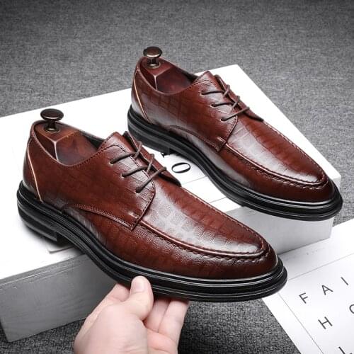 Yomior Casual British Men Casual Leather Shoes Vintage Formal Dress Wedge Loafers Business Wedding Pointed Toe Oxfords Luxury