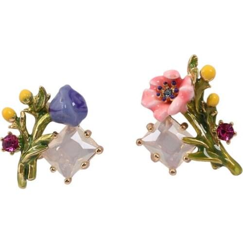 Blooming Flower Series Asymmetrical Poppy Poppy Flower Daisy Green Leaf Stud Earrings European and American Fashion Earrings