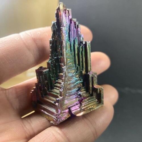 1pcs 84g Bismuth pyramid crystals have natural rainbow colors and rare metallic colors