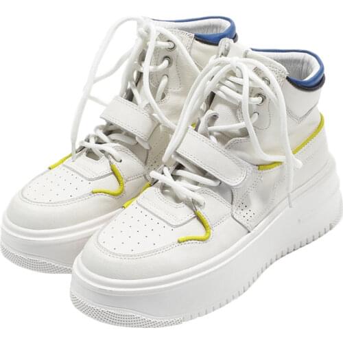 European station high-top shoes womens autumn and winter 2020 thick platform increased sponge cake European goods casual shoes