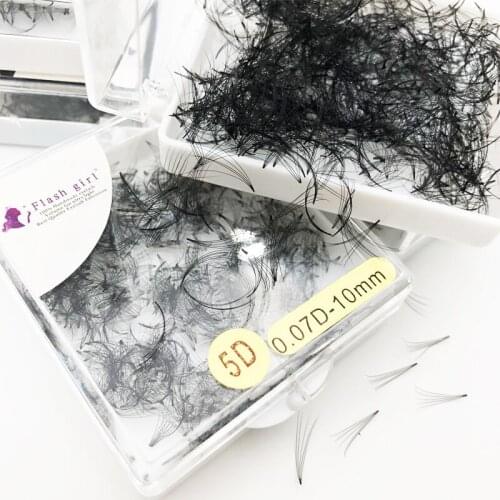Flash girl good grade and comfort private label short stem 5D 10mm 0.07D premade fans lashes 1000 fans in one box