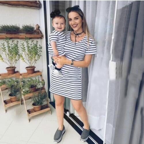 Summer Mommy and Me Stripe Dresses Family Matching Outfits Mother Daughter Long T Shirt Vacation Clothes Family Look Clothing 20