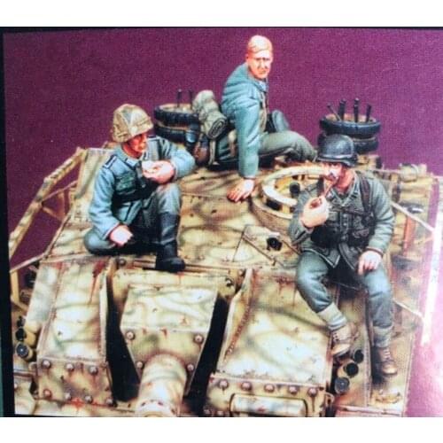 1/35 Resin Figure Model Kit Unassambled Unpainted 703(NO TANK)