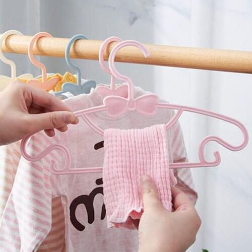 10pcs/lot Cute Kids Hangers Durable Plastic Childrens Hanger for Nursery Toddler Infant Clothes Hanging
