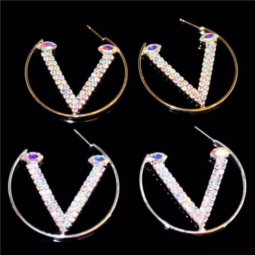 Fashion New Big Circle V Letter Charming Earrings Personalize Bridesmaids Gift Cute Alphabet Luxury Earrings Everyday Jewelry