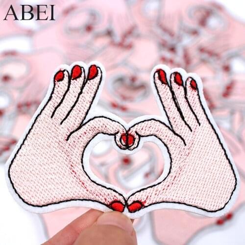 50pcs/lot Hands To Heart Embroidery Patches Letters Clothing Decoration Accessories Diy Iron Heat Transfer Applique