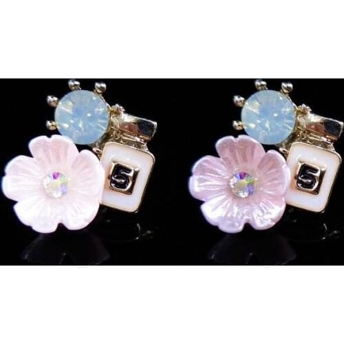 2019New 60Pcs Resin Flower and "5" Bottle Buttons for DIY Hair Accessories and Wedding Decoration RM95