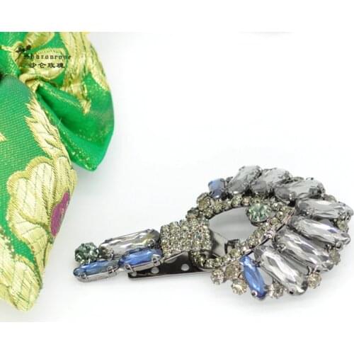 2017 NEW High quality Fur coats buckles button made of brass,Rhinestone decorative metal Buckles. mink buckle accessories