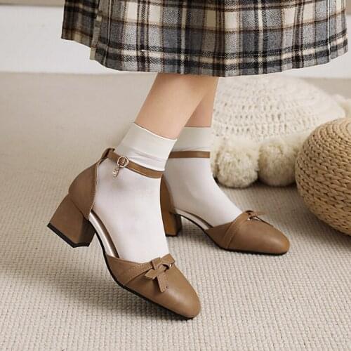 Spring And Summer New Hollow Shoes Single Shoes Thick With Bow Metal Buckle Womens Shoes Deep Khaki Sweet And Cute High Heels