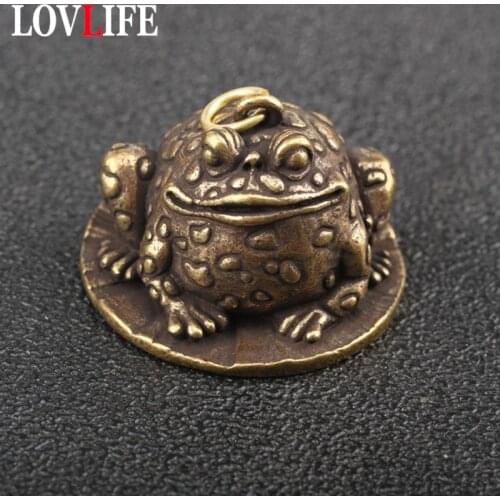 Pure Copper Small Tea Pet Toads Ornaments Keychain Pendant Jewelry Vintage Brass Animal Bufo Men Car Key Chains Hanging Keyrings