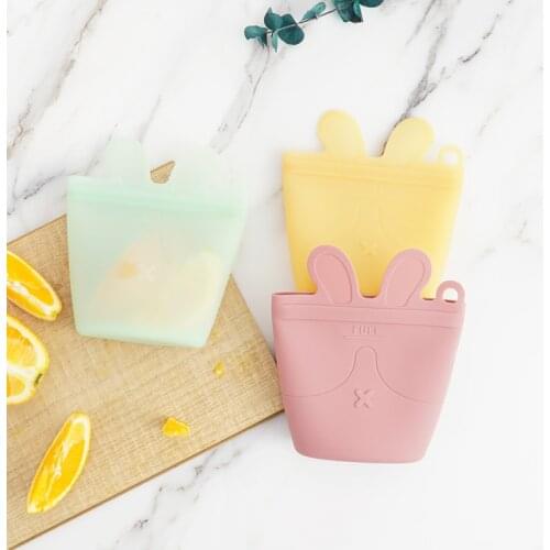 2021 New Design Baby Feeding Food Storage Containers Bag Dry Cereals Solid Food Liquid Feed Snack Box Baby Stuff