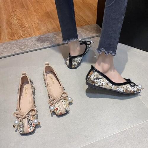 Gentle square-toe shallow mouth flat womens shoes 2021 spring and summer new exquisite pearl all-match single shoes