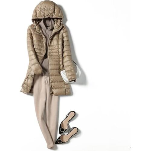 Women Spring and Autumn Puffy Jackets 2021 New Hood Woman Slim White Duck Down Coat Female Portable Fluffy Long Down Coats