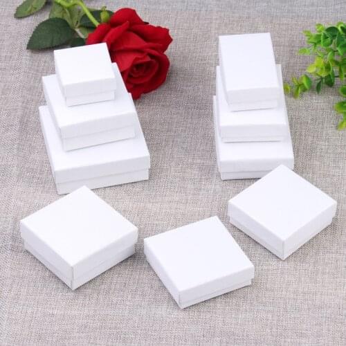 400pcspf Pink-5X5cm boxes printed with gold logo shipping to France