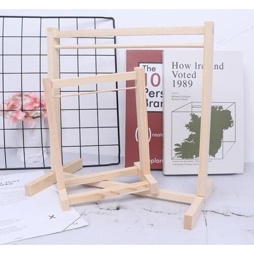 1pc Doll Wooden Clothes Rack Garment Organizer Hangers for Dolls Handbag Clothes Doll House Accessories