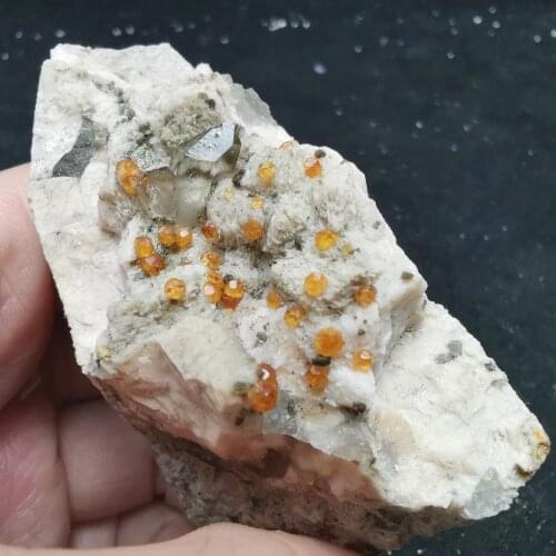 96.9g100% natural garnet and crystal symbiotic mineral specimen healing energy CRYSTAL QUARTZ GEM home decoration Teaching