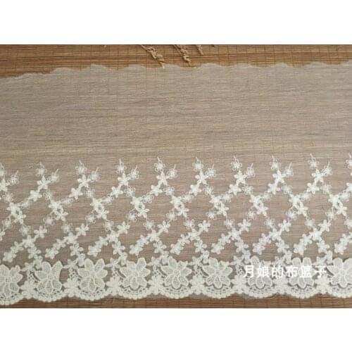 Exquisite embroidery mesh lace beige white cotton water soluble embroidery lace accessories 35cm wide