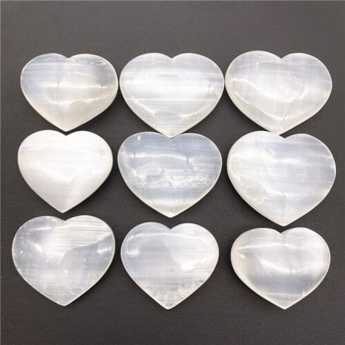 NEW 1pc Natural White Gypsum Selenite Plaster Stone Crystals Love Heart Shaped Polished Stone GemStone Healing Stones