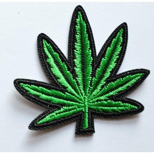 Little Green Pot leaf tobacco Seven Leaves boho hippie retro applique iron on patch (Size is about 5 * 4.8 cm)