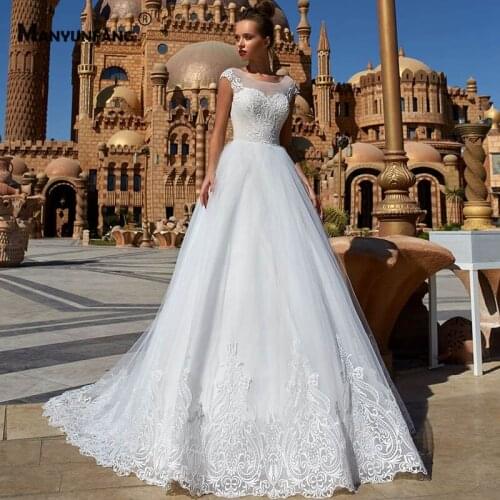 High-End Cap Sleeve Embroidery Appliques Tulle Chapel Train Wedding Dress Elegant O-Neck Button Back Bridal Ball Gown for Women