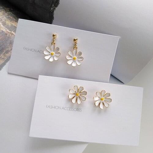 Fashion Fresh Flowers Stud Earrings Sweet Jewelry Accessories Temperament Contracted Small Stud Earrings For Women Trendy