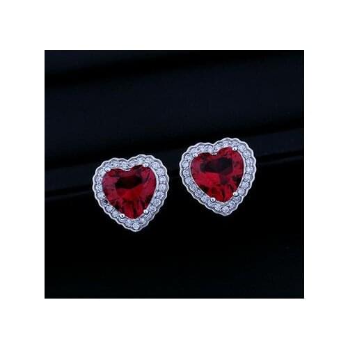 A red heart gem stone crystal Atmospheric heart-shaped red zircon Ear Studs corundum micro inlaid CZ Earrings Girls Wedd Earring