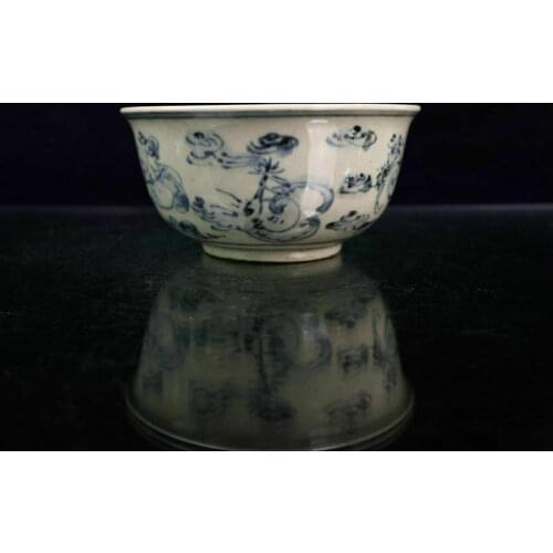 Chinese old porcelain Blue and white floral pattern bowl