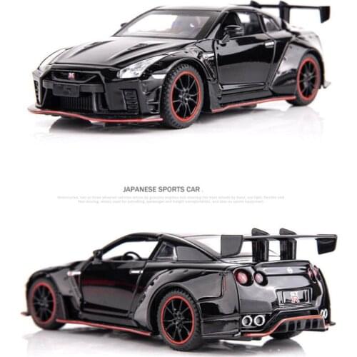 Toy car 1:32 SkylineR35 LB Alloy Car Model Sound Light Toys Pull Back Open Door Toy Car Childs Toy Gifts Sports Car