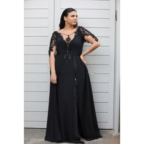 Stylish Lace Appliqued Plus Mother of the Bride Dresses With Long Sleeves V Neck Beaded Side Split Evening Gowns Floor Length