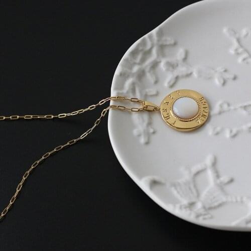 Vintage Coin Shell Chains Necklace Women Stainless Steel Jewelry Punk Statement Designer T Show Runway Gown Sweety Boho Japan