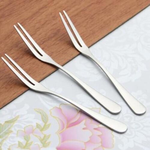 2 Pcs Stainless Steel Two-tine Fruit Fork Snack Cake Dessert Fork West Tableware Fruit Fork Cafeteria Flatware Kitchen Accessory