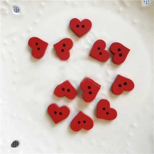 100Pcs 2 Holes Red Love Heart Wooden Button Clothes DIY Sewing Accessory Decor