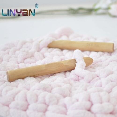 2pcs Carbonize all bamboo crochet hooks knitting needles 25mm Single end hand sewing needles Sweater hand knitting tools ZL7277