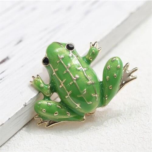New Fashion Green Enamel Pin Frog Brooch Jewelry Cute Gold Color Animal Pins Unisex Brooches For Women Men Badges Backpack Gifts
