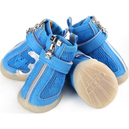 New pet shoes outdoor dog sports shoes comfortable skin friendly and breathable dog shoes
