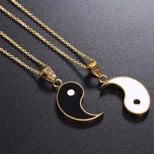 Matching 2Pcs / Set Stainless Steel Yin Yang Pendant Puzzle Piece Necklace Birthday Jewlery Gifts for Couple or Best Friends