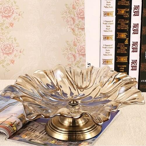 High quality golden plated dried fruit plate snack tray Candy dish ktv Fruit tray storage Dish Advanced Crystal glass plate