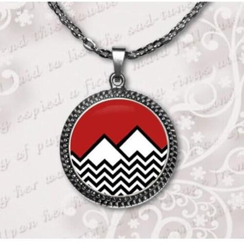 Fashion 2017 new Twin Peaks Necklace Twin Peaks Jewelry Glass cabochon necklace pendant art gift for her or him A-043-1 HZ1