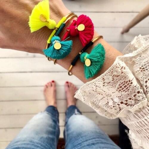 TRHRT Bracelets With Charms