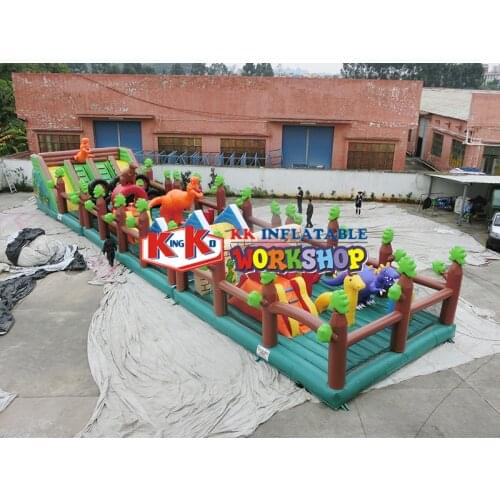 Outdoor new design kids 4 lanes run inflatable Christmas obstacle for event promotion,giant inflatable Christmas obstacle course