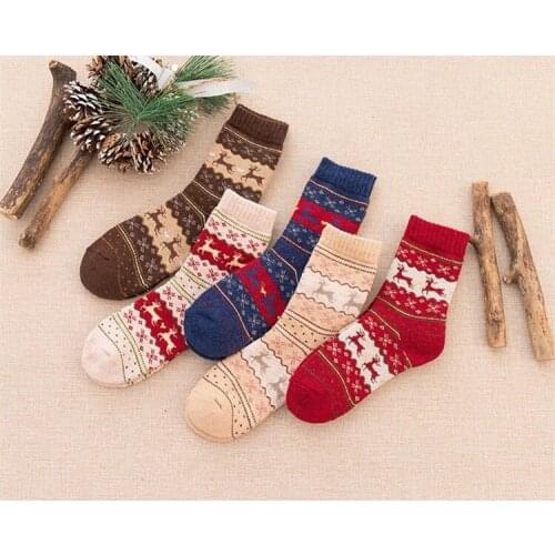 Hot sale! womens socks lady christmas gift A pack of 5 pairs Fashion winter Cute Wool ladies female Thermal Warm Animal socks