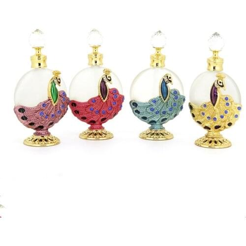 30ml Empty Arabic peacoc Style Vintage Metal Perfume Bottle Refillable Glass Dropper Bottles Cosmetic Containers Craft Gift