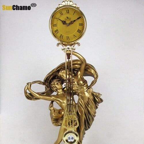 Fire Rong Yuan A Table Clock