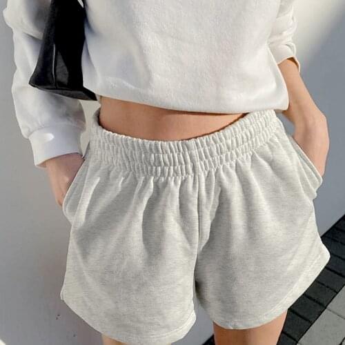 2021 Summer Solid Color Elastic Waist Sports Casual Shorts Women Street Loose Wide Leg Pants Fashion Hot Pants