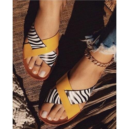 Summer ladies slippers flat shoes ladies leather shoes snake pattern cross straps casual sandals and slippers ladies size 36-41