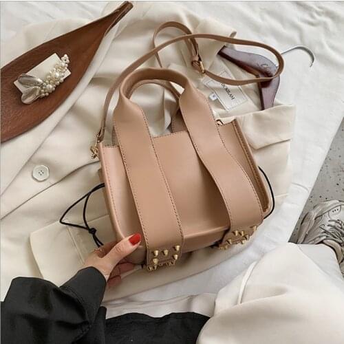 2021 Trendy Rivet Bag Womens Bag New Korean Retro Wide Shoulder Strap Handbag Simple Temperament Single Shoulder Messenger Bag