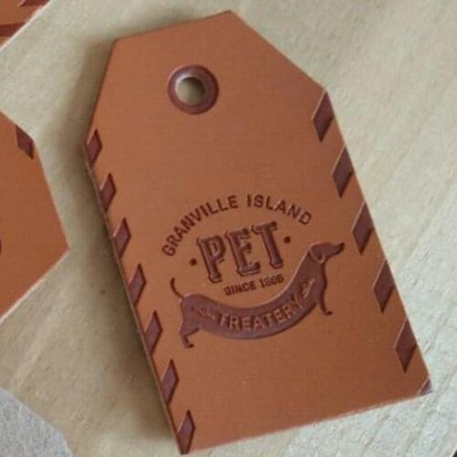 1000PCS Custom shop name Artwork pu leather tags embossed label brown clothing tag 6 * 4 cm