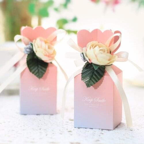 2018 new fishtail wedding candy boxes vase shaped colourful gift cases with flower decoration birthday guests favor event supply