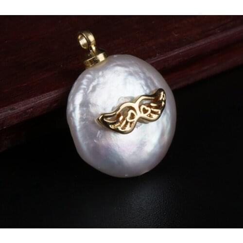 Gold tiny cute wing charms flat natural coin freshwater pearl bead pendant charm for diy jewelry making for choker for earring